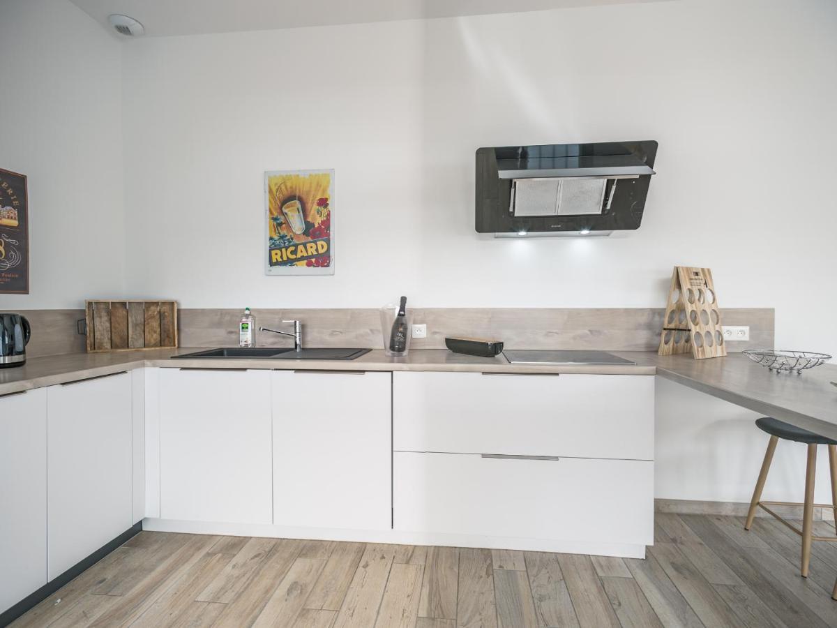 Loft Courtalon - Haut Standing - Patio - Parking Prives Διαμέρισμα Τρουά Εξωτερικό φωτογραφία